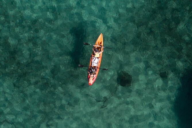 1 Hour Rental Deluxe Double Sea Kayak - Waterproof cameras: a smart way to keep the trip stress-free