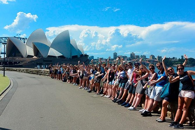 7 Day ULTIMATE Sydney (18 - 35s) - Day 6 Wake Up Sydney: pub crawl energy with VIP express entry