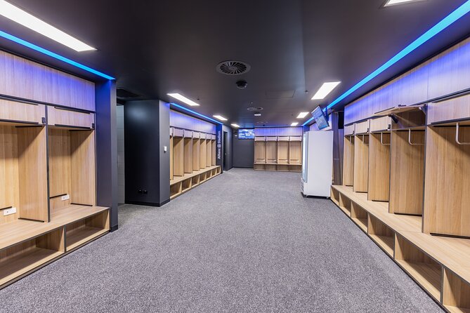 Allianz Stadium Guided Walking Tour - What the 60-minute Allianz Stadium walk covers