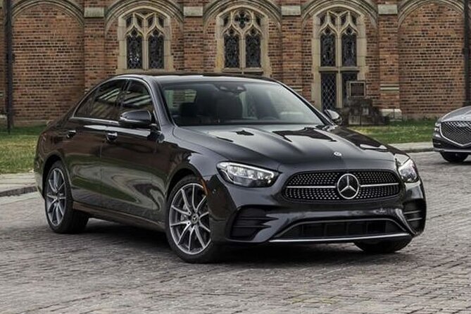 Arrival Transfer from Sydney Airport SYD to Sydney city by Sedan - Why a Private SYD Pickup Beats the Usual Chaos