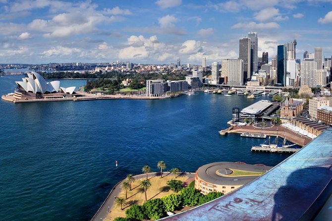 Arrival Transfer: Sydney Airport SYD to Sydney in Business Car - Price and Value: Is $114.24 Per Person Worth It?