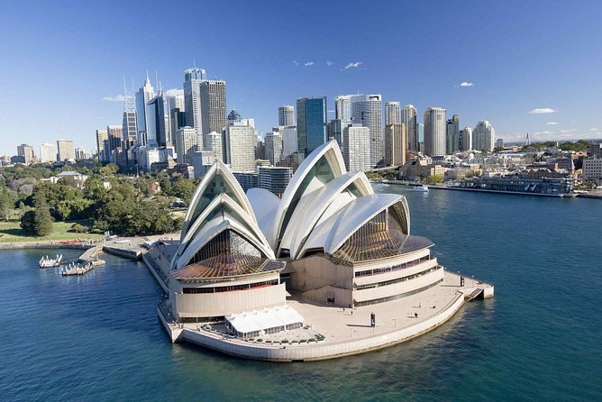 Arrival Transfer: Sydney Airport SYD to Sydney in Luxury Van - Luxury Airport Transfer Without the Taxi Hunt at SYD