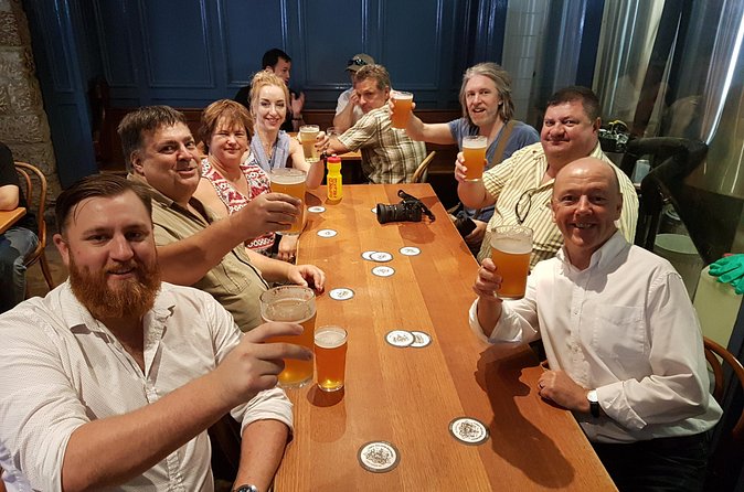 Balmain Pub Walking Tour - Stop highlight: Balmain’s oldest pub and the duelling colonists angle