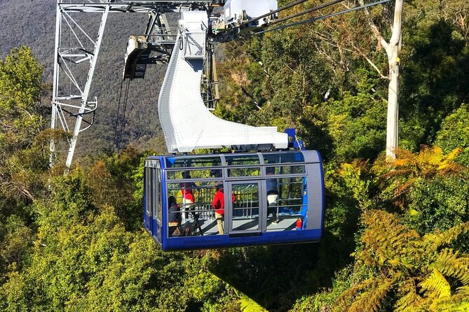 Blue Mountain Tour with Hop on and Hop Off Bus - Echo Point, the Three Sisters, and why your timing here matters
