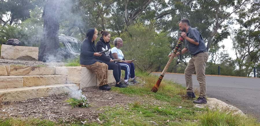 Blue Mountains: Aboriginal Experience Day Tour from Sydney - Entering With a Welcome to Country Ceremony