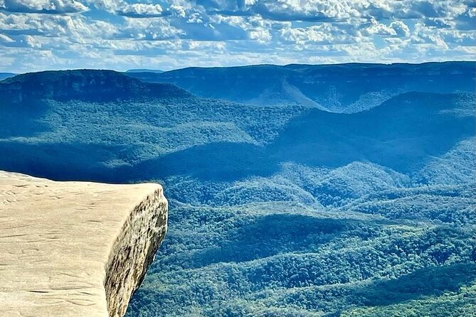 Blue Mountains Small Group Tour w/optional Scenic World & Lunch - Starting at Featherdale Wildlife Park before the crowds