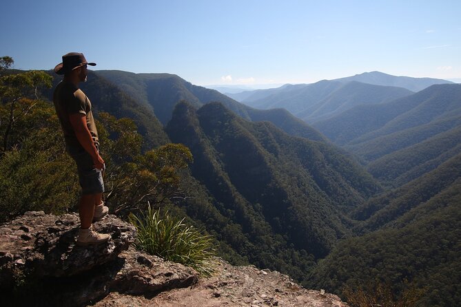 Blue Mountains Small Group Tour w/optional Scenic World & Lunch - Lincoln’s Rock to Echo Point, the Blue Mountains in layers