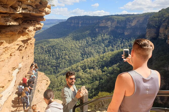 Blue Mountains Small Group Tour with Waterfall Walk & Fresh Lunch - How the pacing works, and why it feels small-group friendly