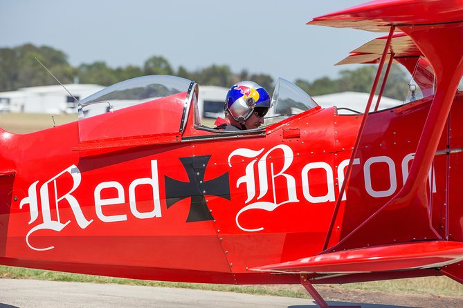 Extreme Aerobatics Experience in the Extra 330LX - Safety briefing and the “8G club” mindset