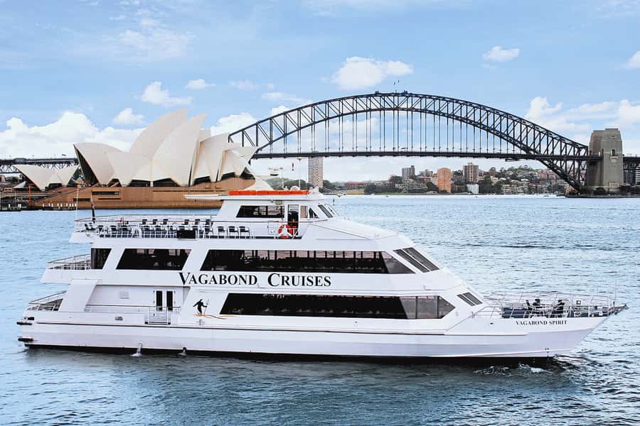 Father's Day Lunch Cruise - The 3-Hour Schedule, and Why Timing Matters
