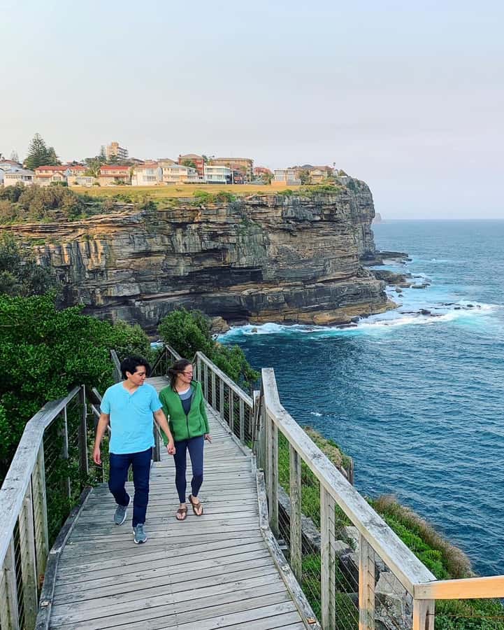 From Sydney Airport: Private Sydney City Tour - Harbour Bridge and The Rocks: finishing with character