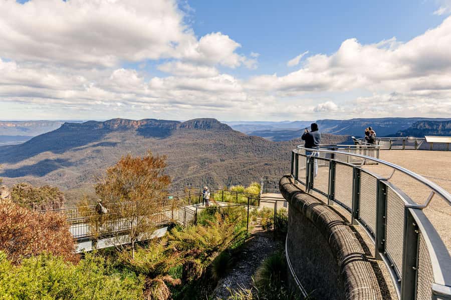 From Sydney: Blue Mountains Full-Day Trip - Featherdale Wildlife Park: Close-Up Australian Animals Without Guesswork