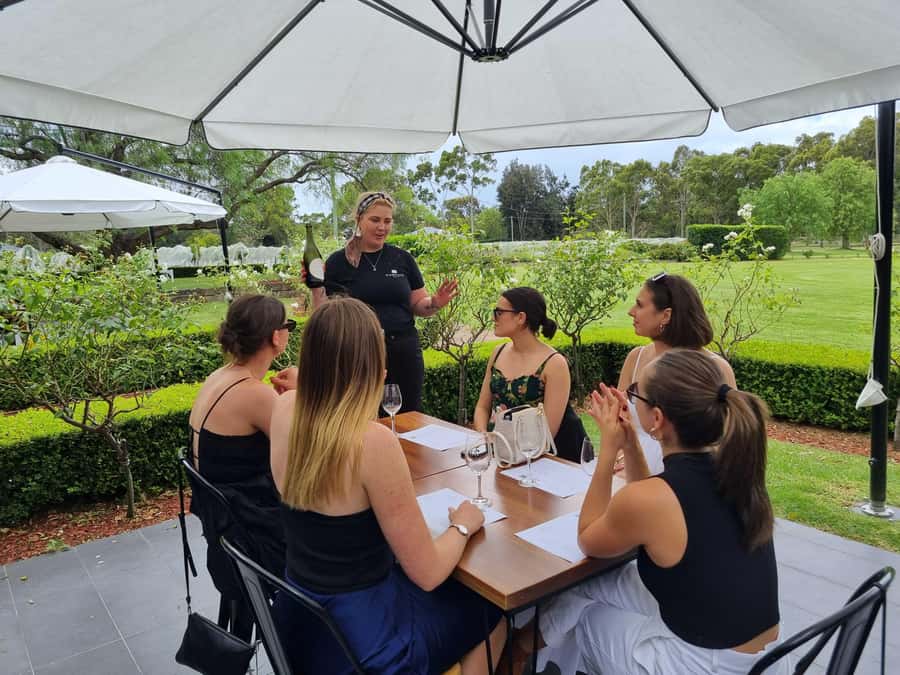 From Sydney: Hunter Valley Wine, Gin & Food Tastings Tour - Lunch at the Valley: How to Pace Your Day Like a Pro