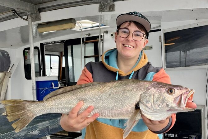 Half-Day Deep Sea Fishing in Wollongong - Weekdays only - Food and Comfort on the 60ft Conquest: A Practical Boat-Trip Upgrade