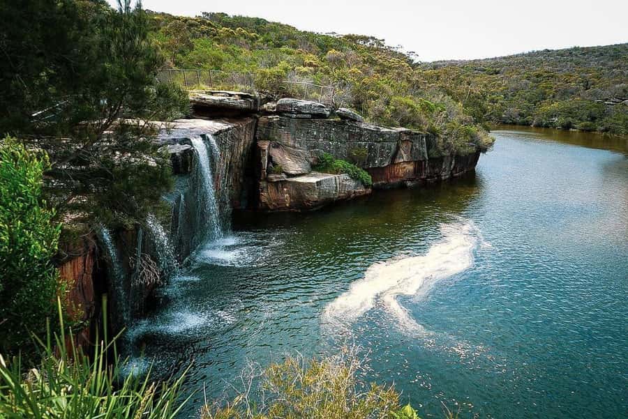 Hidden beaches and waterfalls Day trip ! - The scenic views stretch, and why it helps