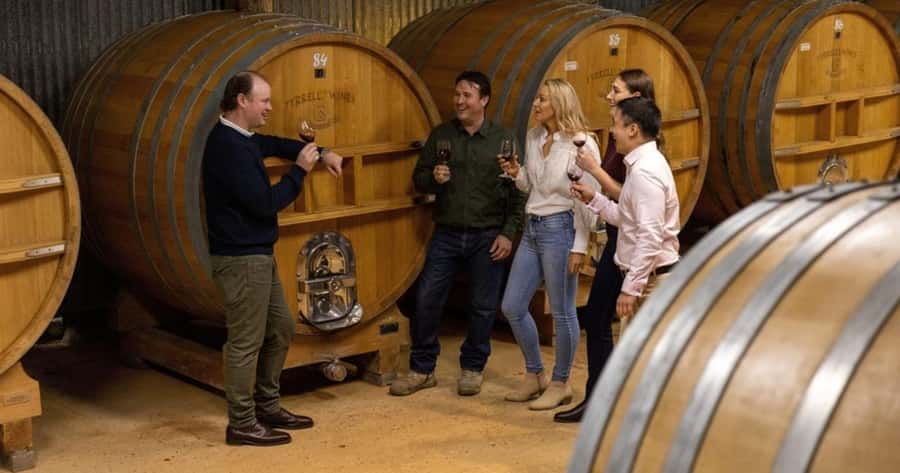 Hunter Valley Tour + Hop-on-Hop-off Big Bus Discover Ticket - Returning to Sydney: a predictable 2.5-hour wind-down