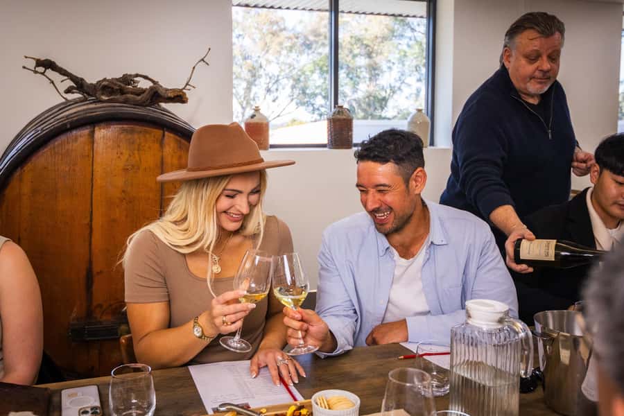 Hunter Valley: Wine Tour with 2-Course Lunch, Choc & Cheese - Mount Pleasant Wines: tasting a Pinot Noir where it grows