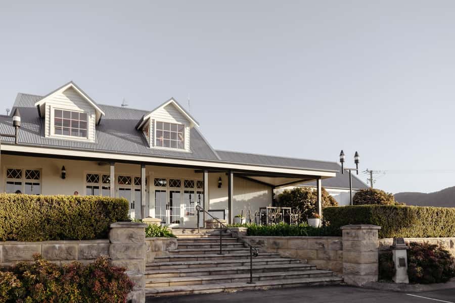 Hunter Valley: Wine Tour with 2-Course Lunch, Choc & Cheese - Binnorie Dairy cheese tasting: soft cheese focus and local pride