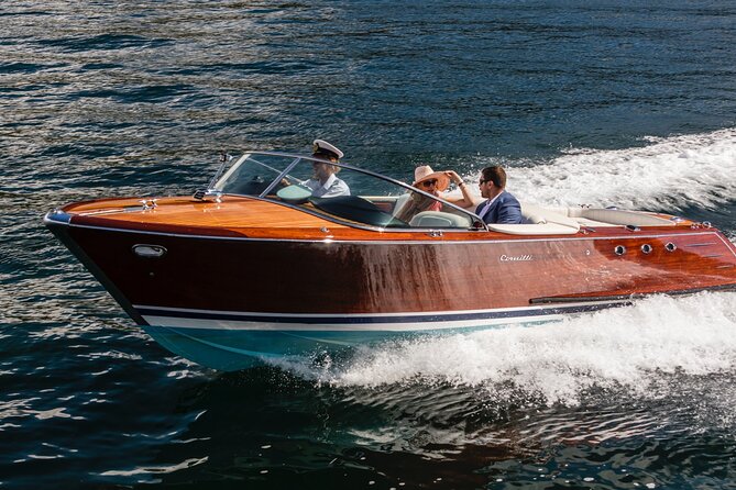 Luxury Italian Wooden Speedboat Cruises in New South Wales - La Dolce Vita: a true Italian wooden speedboat on Sydney water