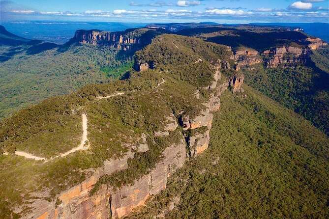 Luxury Small Group of 5 Blue Mountains Escape Tour - Stop 4: The Three Sisters at Echo Point, Classic Blue Mountains Views