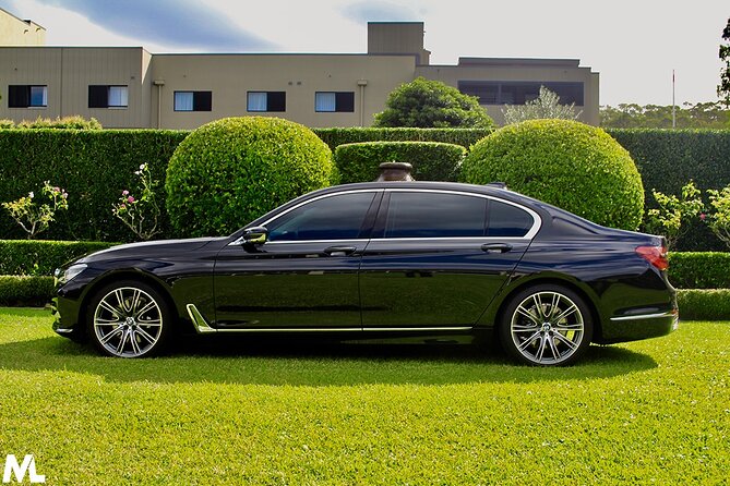 Luxury Sydney Airport Arrival Transfer - Sedan/SUV - Timing: plan for 30 to 60 minutes, but think about traffic too