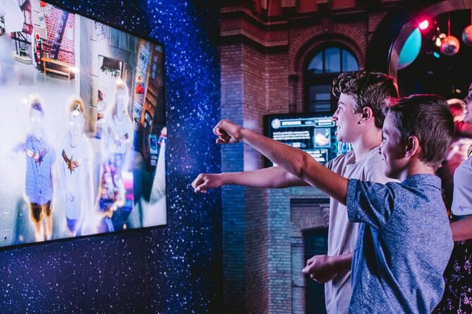 Madame Tussauds Sydney Entrance Ticket - Mobile ticket entry and the digital photo pass strategy