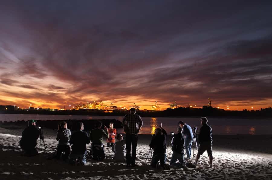 Premium Travel Photography Workshop - Sydney - Sunset session with cheese, crackers, chocolates, and bubbly