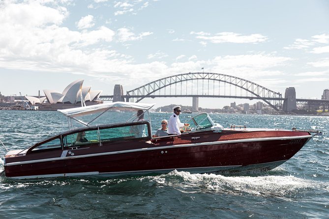Private 2 Hour Icons and Highlights Cruise of Sydney Harbour - A private yacht start at Darling Harbour Aquarium
