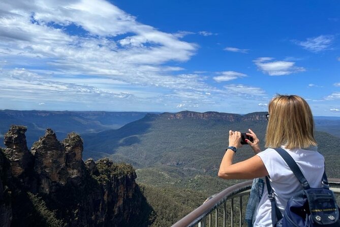 Private Blue Mountains Day Tour (avoid the crowds) - Echo Point and Three Sisters: short stop, big photo moment