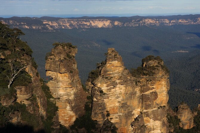 Private Blue Mountains Day Trip VIP from Sydney luxury Mercedes - Echo Point and the Three Sisters: the classic moment, done with breathing room