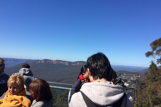 PRIVATE Blue Mountains Tour, Wildlife Park and River Cruise - The Three Sisters and lookout circuit: where time really gets spent