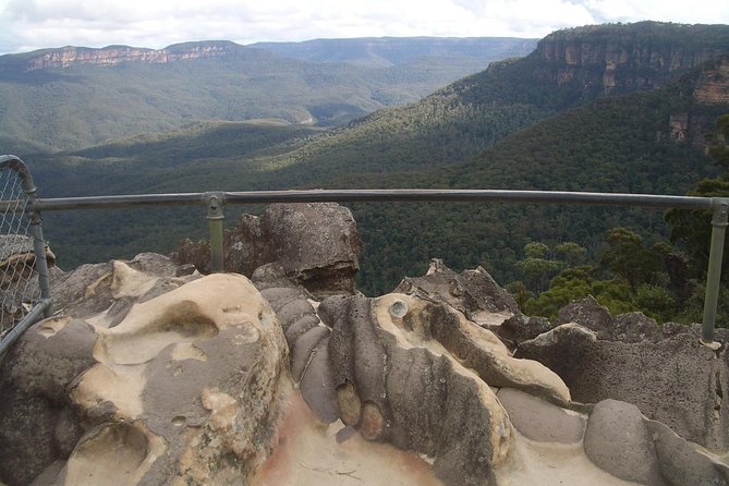 PRIVATE Blue Mountains Tour with Expert Guide - Wentworth Falls and extra viewpoint stops: where the day gets fun