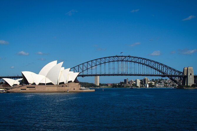 Private Luxury Tour: Sydney Sightseeing Experience - Mrs Macquaries Chair and the Botanical Gardens lookout angle