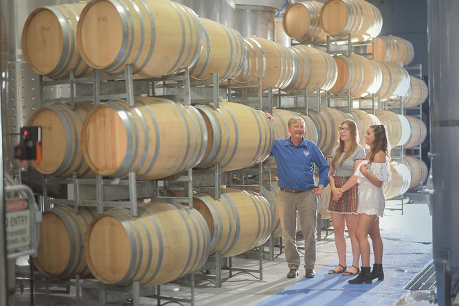Private Luxury Tour: Tastes of the Hunter Valley - The wine-and-chocolate pairing and cheese sampling finish strong