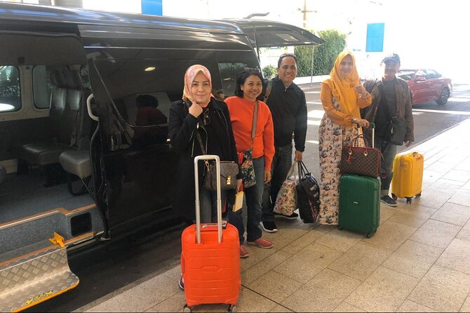 Private Sydney Airport-Sydney CBD, Sydney City, Cruise Terminal - Door-to-Door Relief From Sydney Airport to Where You Need to Be