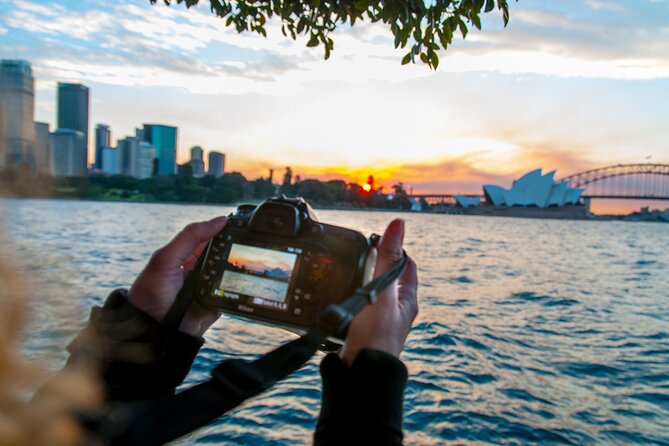 Private Sydney Harbour Sunset Photo Tour & Cruise - Stop 5: Lavender Bay and a 30-minute harbor cruise for water-level angles