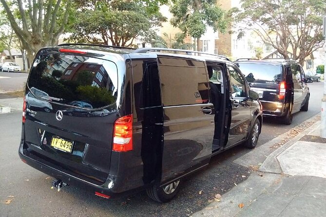 Private Transfer FROM Sydney Airport to Sydney CBD 1 to 5 people - Finding Your Driver at Sydney Airport (Mascot) and Using Smartphone Tracking