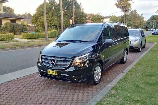 Private Transfer FROM Sydney Downtown to Sydney Airport 1-2 pax - How the ride to the airport usually feels