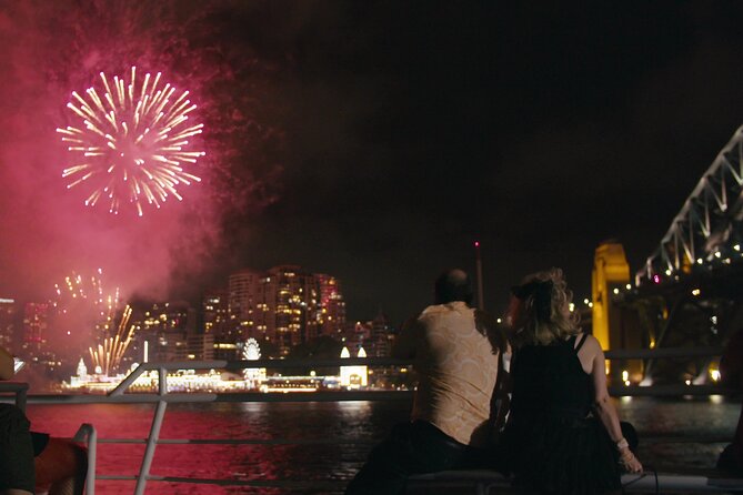 Retro (80s) party cruise on Sydney Harbour - Key highlights worth your attention