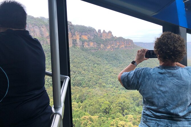 Small Group Hunter Valley Wine Tour + Lunch, Gin & Choc ex Sydney - Lunch With Views, Plus Cheese and Chocolate Pairing Stops