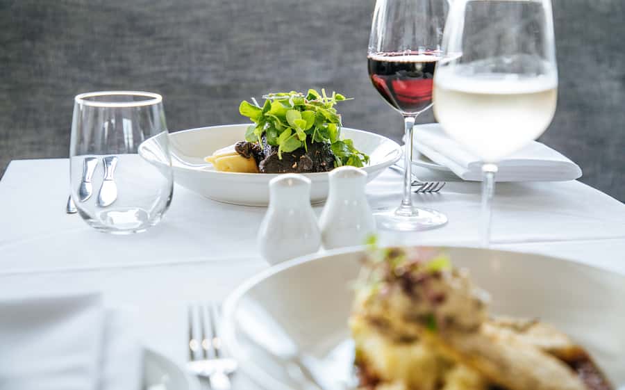 Sydney: 2-Course All Inclusive Lunch Harbour Cruise - Two-course lunch that actually feels like a meal
