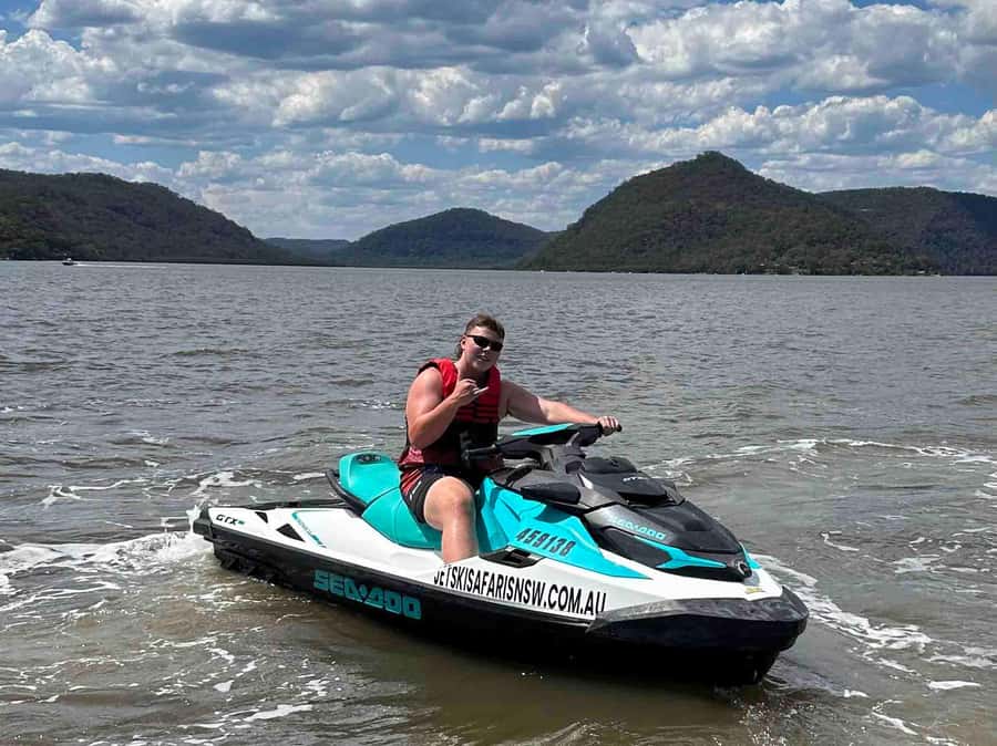 Sydney: 30 min Jet Ski Safari - Under bridges, past islands, and through mangroves
