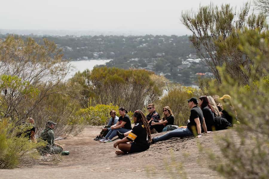 Sydney: Aboriginal Walking Tour with Smoking Ceremony - Tips to get more from the smoking ceremony and rock art looking