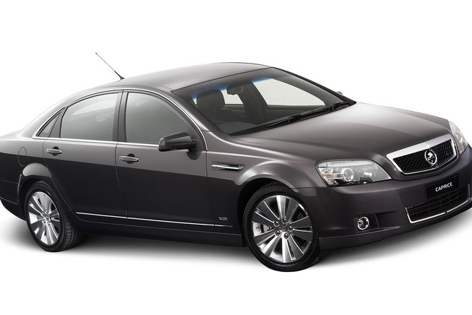Sydney Airport Private Car Arrival Transfer - First Contact at Sydney Airport: Finding Your Driver Fast