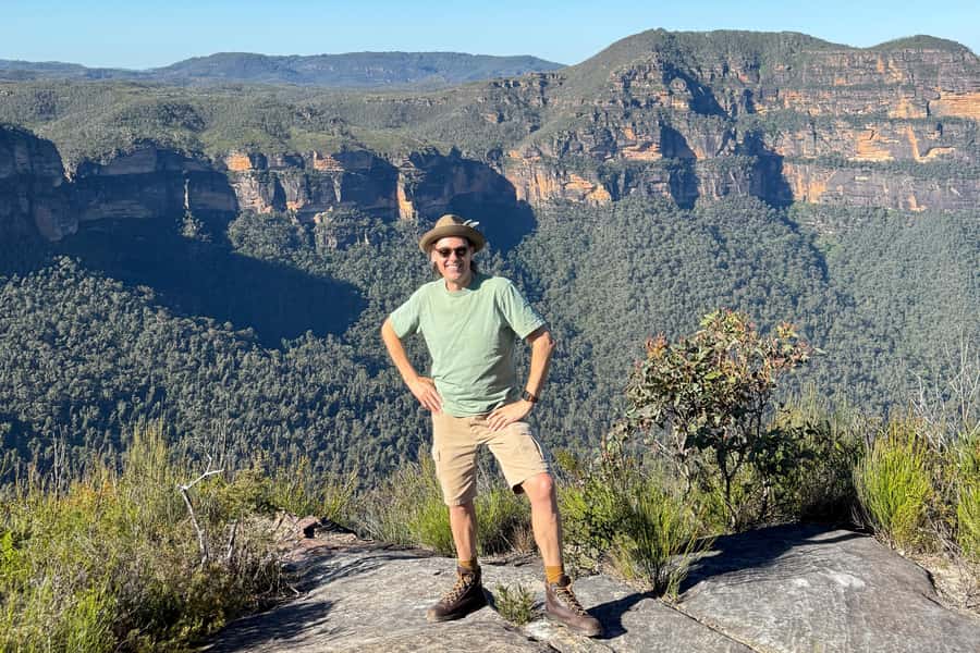 Sydney: Blue Mountains Kangaroos, Wilderness and Sunset Tour - Leura and Cliff Drive: scenic, but not just for photo stops