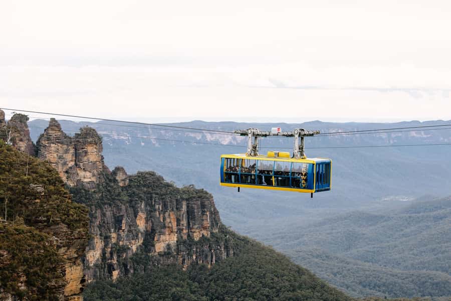Sydney: Blue Mountains Scenic World, Wildlife Park and Lunch - Echo Point and the Three Sisters, stories you can actually place