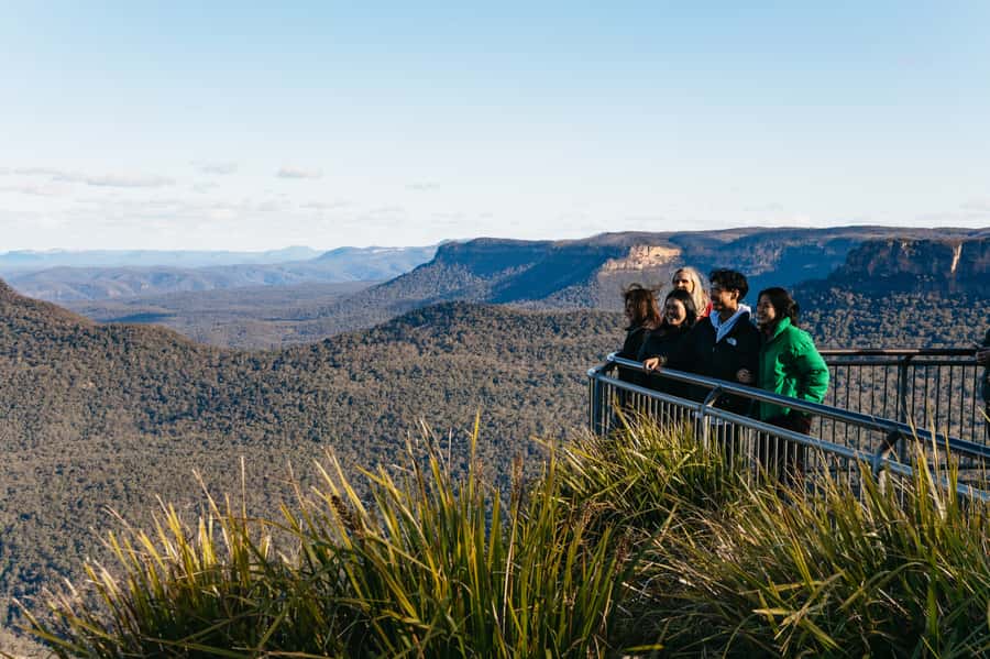 Sydney: Blue Mountains Wildlife & Bushwalk Small-Group Tour - First bushwalk and lookout time: short trails that still feel real