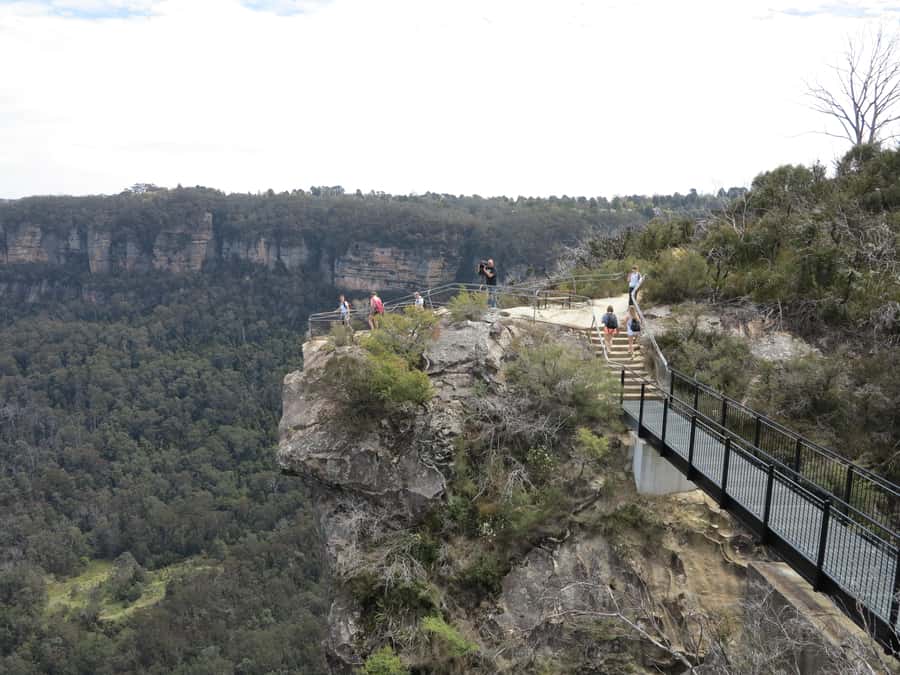 Sydney: Blue Mountains Wildlife & Bushwalk Small-Group Tour - Lunch in Leura or Katoomba: use the time, don’t waste it