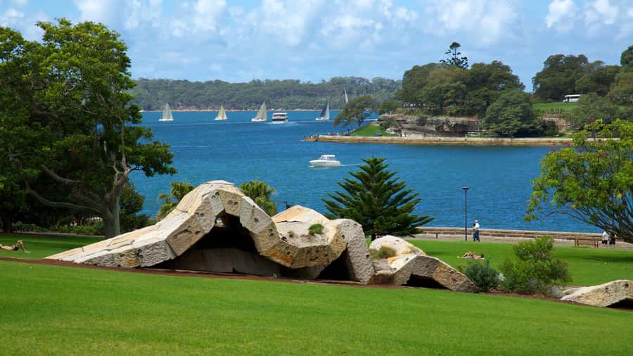 Sydney: Bondi Beach, Opera House & Sydney City Private Tour - Price and value: what $934 per private group really buys