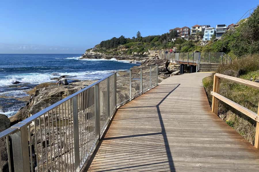 Sydney: Bondi to Coogee Hike with Ala Carte Lunch - Bondi Beach start, and what 3 hours actually feels like
